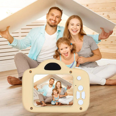 appareil photo numérique enfant MiniMax - enfant utilisant l'appareil photo en famille