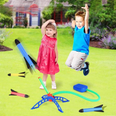 lanceur de fusées pour enfant en jeu extérieur