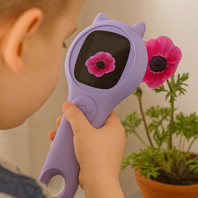 microscope-électronique-enfant-Montessori