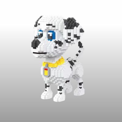 puzzle 3d mini brique chien blanc à taches noires en mini briques 3D avec un collier jaune