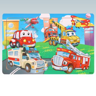 puzzle en bois enfant avec voitures, ambulance, camion de pompiers, hélicoptère et avion